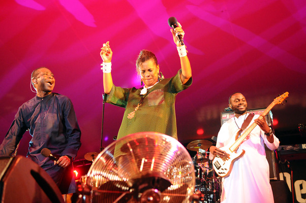 Youssou N'Dour & Neneh Cherry (Steve Trutwin)