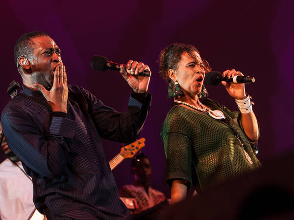 Youssou N'Dour and Neneh Cherry - Image Charles Seja 