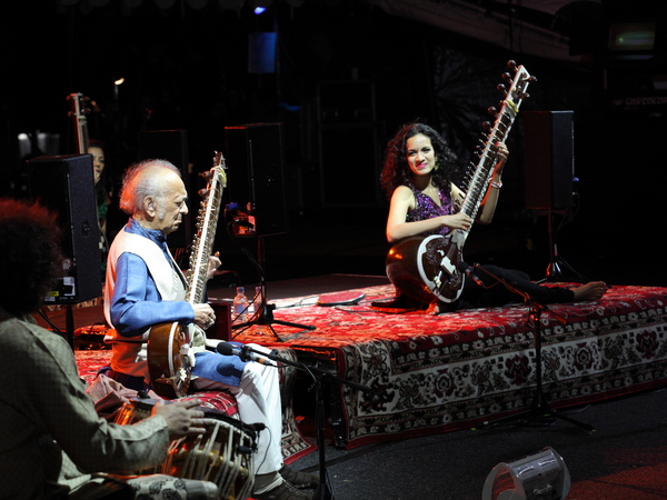 Ravi and Anoushka Shankar - Image Tony Lewis